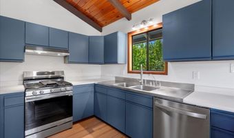 2130 Kauhikoa Rd A, Haiku, HI 96708