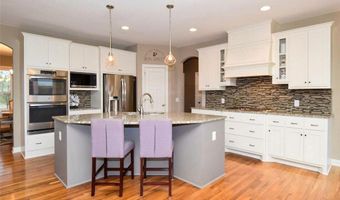 359 Riverside Cir, Anoka, MN 55303