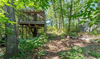 104 Knotty Oak Rd, Coventry, RI 02816