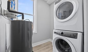 1109 E Carson St, Airville, PA 15203