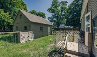 22-24 Hewitt St, Amsterdam, NY 12010
