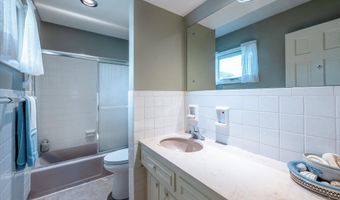 305 E 21st St, Atlantic, IA 50022