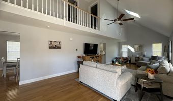 1008 Anchor Ave, Beachwood, NJ 08722