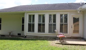 3214 E Leverett Ct, Alton, IL 62002