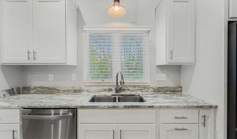 423 Old Glory Dr NE, Alexandria, MN 56308