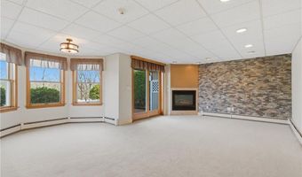 46 Timberland Dr, Lincoln, RI 02865