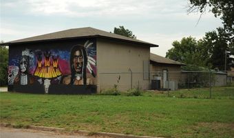 404 SE 7th St, Anadarko, OK 73005