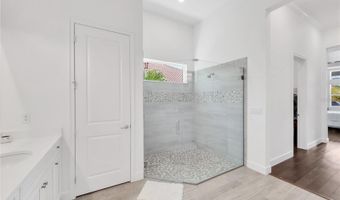 832 MANNS HARBOR Dr, Apollo Beach, FL 33572