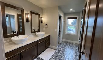 6860 W DESIGN Dr, Appleton, WI 54942