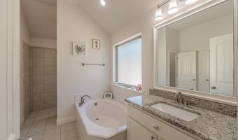 556 Sagebrush Ct, Aledo, TX 76008