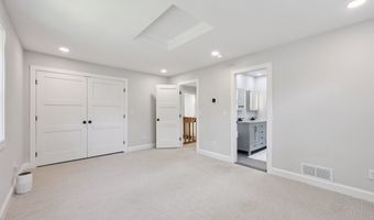 90 Red Hill Rd, Branford, CT 06405