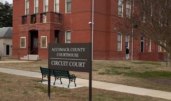 23514 FRONT St, Accomac, VA 23301