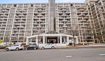 1530 KEY Blvd 326, Arlington, VA 22209