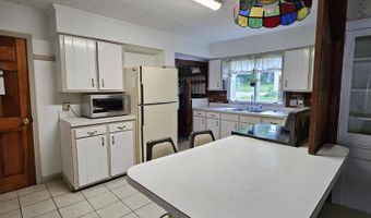 103 4th St, Bangor, ME 04401