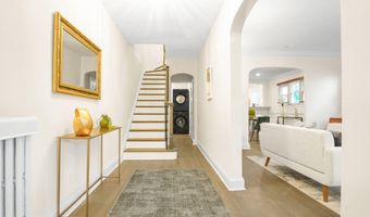 325 OGLETHORPE St NW, Washington, DC 20011