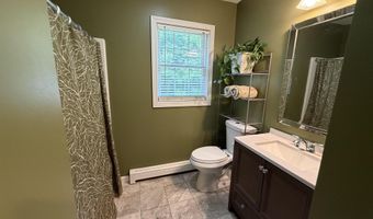 32 Albe Dr, Bennington, VT 05201