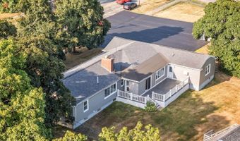 123 Mount Hope Ave, Bangor, ME 04401