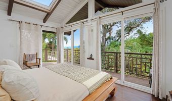 1073 Nanihoku Pl, Haiku, HI 96708