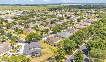 132 MAGNETA Loop, Auburndale, FL 33823