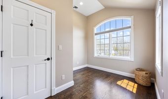 83 Central Ave, Amityville, NY 11701