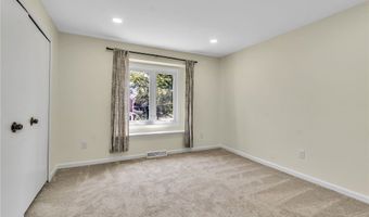 1419 N Forest Rd 7, Amherst, NY 14221