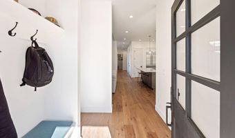 3076 NW Blodgett Way, Bend, OR 97703