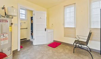 1917 Arthur St, Caldwell, ID 83605