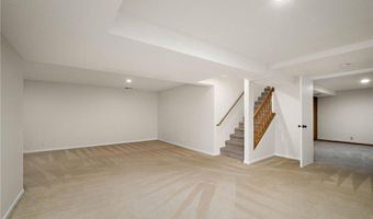 953 Redwood Dr, Apple Valley, MN 55124