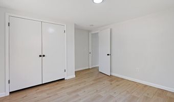 472 Dunn Rd, Belgrade, ME 04917