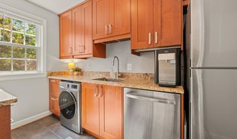 706 S FAYETTE St 21, Alexandria, VA 22314