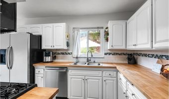 6120 Amaya Dr, La Mesa, CA 91942