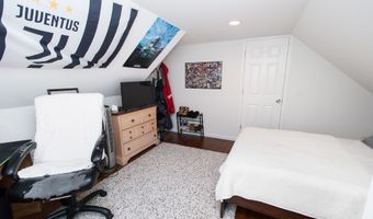 435 Ruth St, Bridgeport, CT 06606