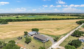602 S 3rd St, Abbott, TX 76621