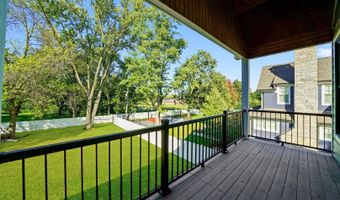 1418 W Maude Ave, Arlington Heights, IL 60004