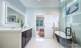 157 Meadow Breeze Rd, Arden, NC 28704