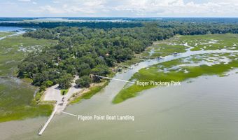 1203 Laudonniere St, Beaufort, SC 29902