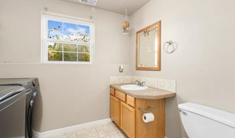 5485 DIVISION Ave, Cheyenne, WY 82007