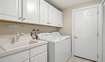 483 Concord Downs Ln, Aurora, OH 44202