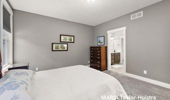 7400 Watermark Dr, Allendale, MI 49401