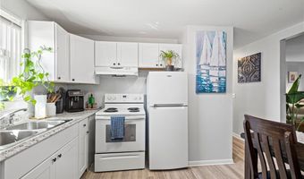 70 Carroll Ave 303, Newport, RI 02840