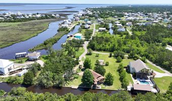 15 Wisteria Ct, Bay St. Louis, MS 39520