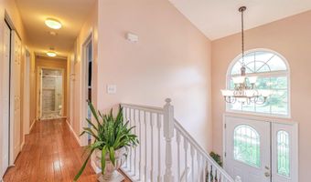 921 Navajo Ave, Absecon, NJ 08201