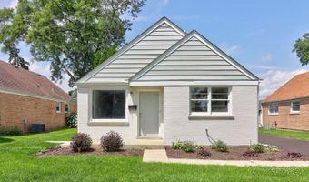 112 S Iowa Ave, Addison, IL 60101