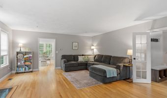 20 Lamplight Dr 29, Atkinson, NH 03811