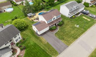 117 E Windswept Dr, Amsterdam, NY 12010