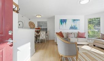 904 Wentworth Ct, Alpharetta, GA 30022