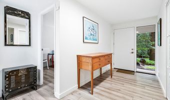8004 PARK OVERLOOK Dr, Bethesda, MD 20817