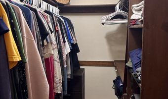 263 Queensway Dr, Avon, IN 46123