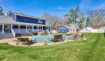41653 N Lotus Ave, Antioch, IL 60002