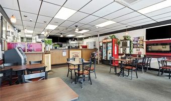 306 Broadway Ave 306-310, Newport, RI 02840